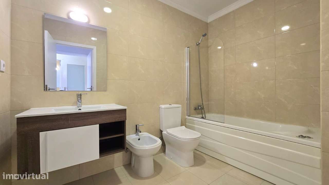 T2 c/ 105m² e lugar de garagem p/ 2 carros - Gandra, Paredes-13