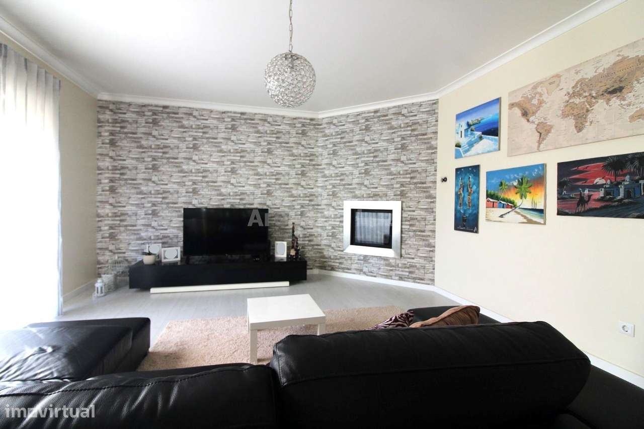 Moradia Unifamiliar - Arroteia, Leiria-1