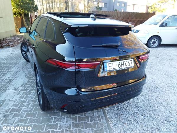 Jaguar F-Pace P250 AWD R-Dynamic Black - 21