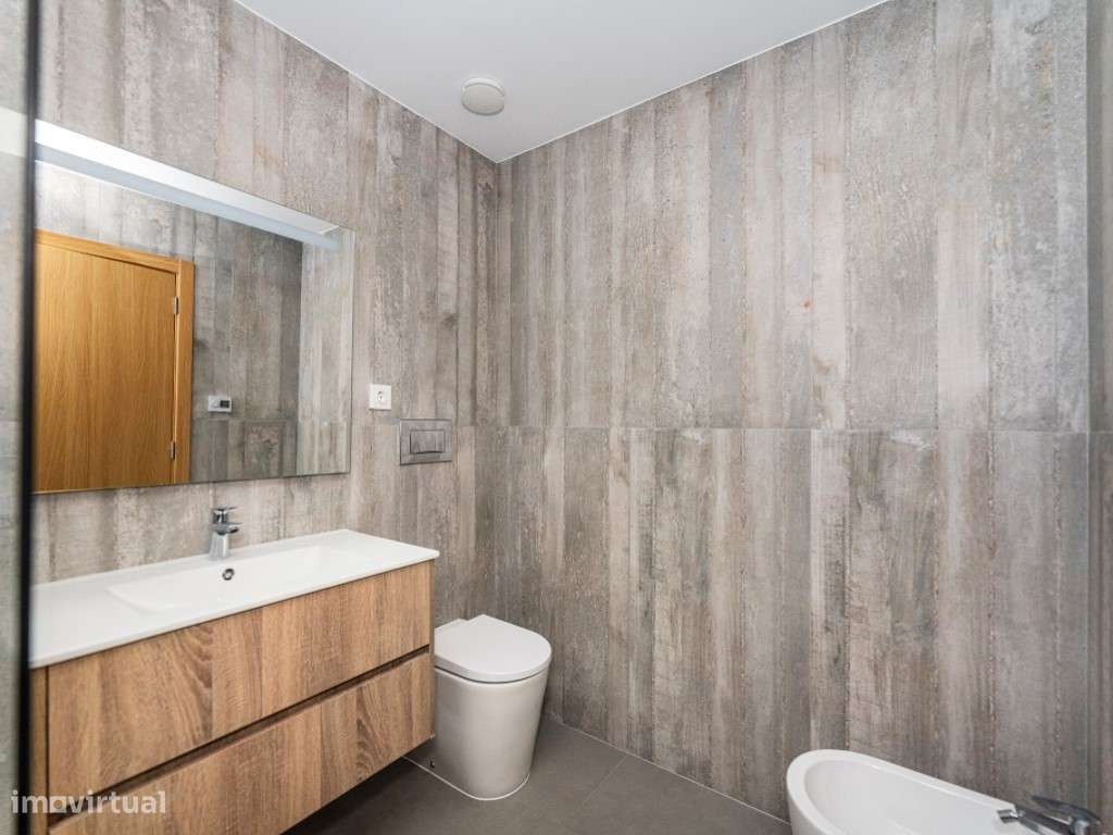 Apartamento T1 convertido em T2, inserido condomínio fechado - Empr...-22