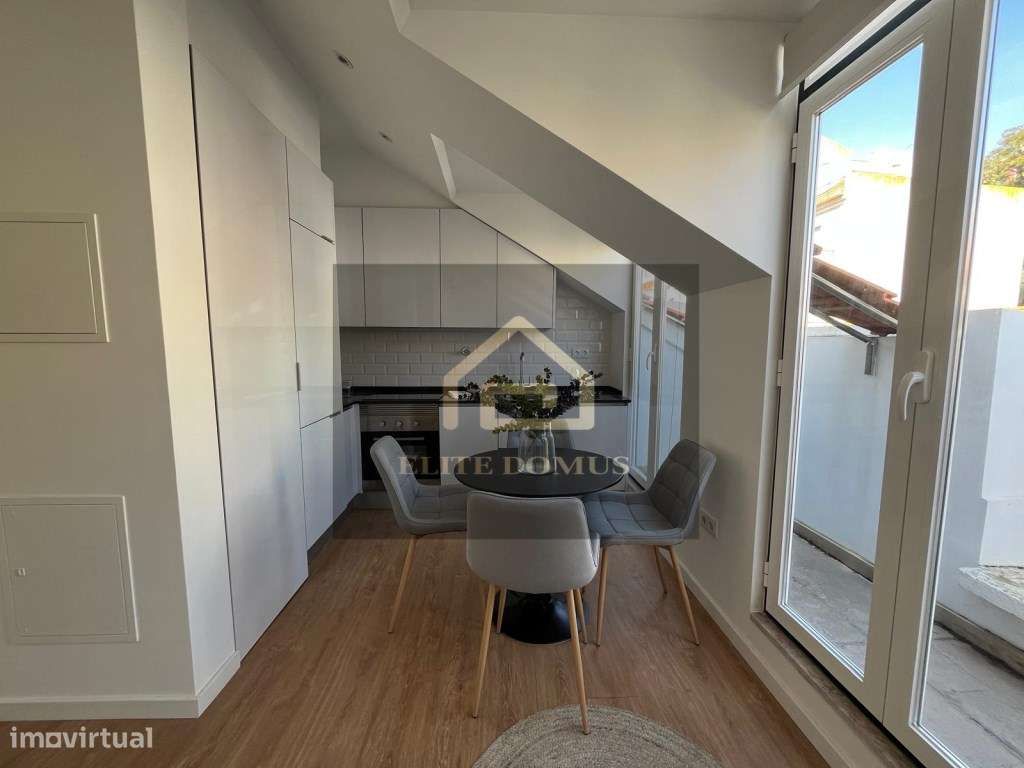 T2 S. Apolónia Vale De Santo.Antonio C/Vista para o Rio - Grande imagem: 3/31