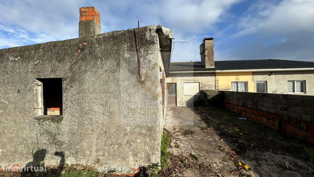 Moradia Geminada T3 em Bruto com Vista para a Ria-9