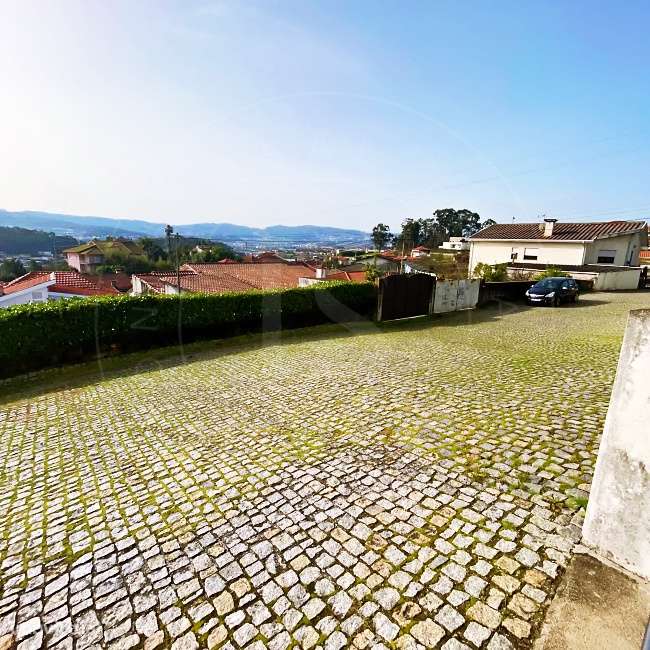 Moradia | Moreira de Cónegos, Guimarães-47