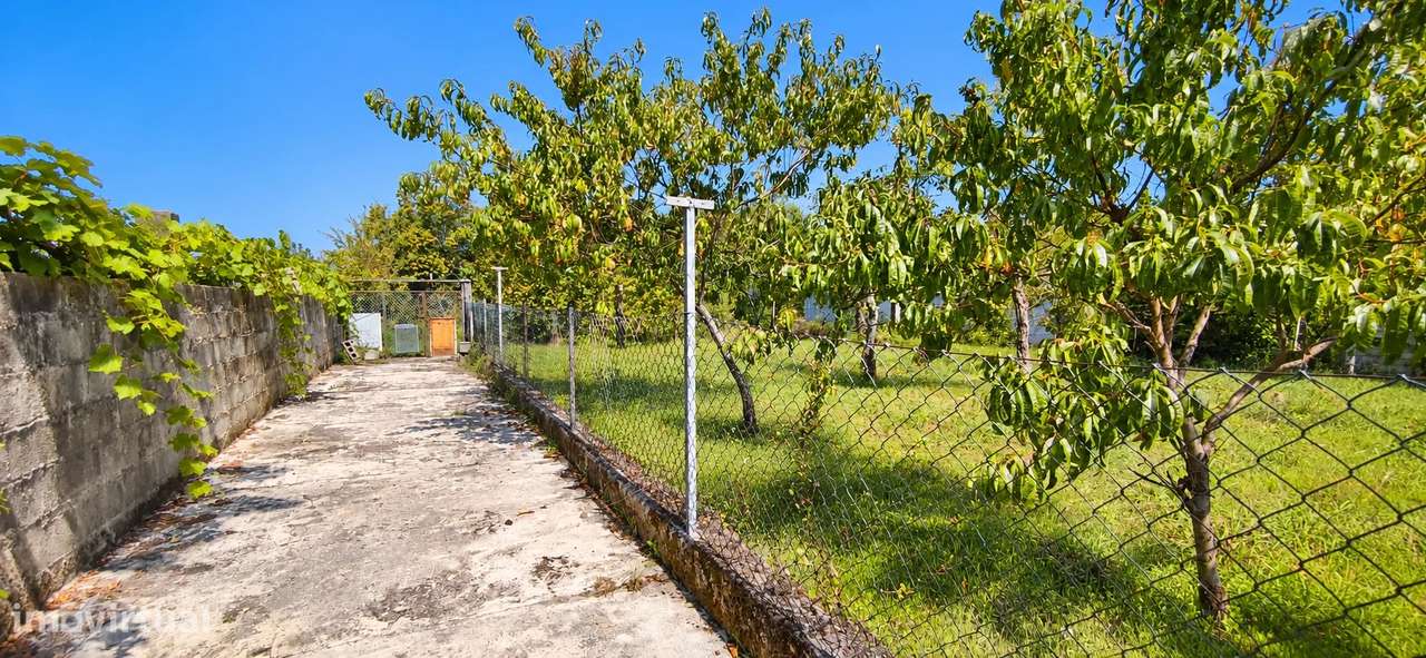 Moradia T3 em Figueiró, Amarante-18