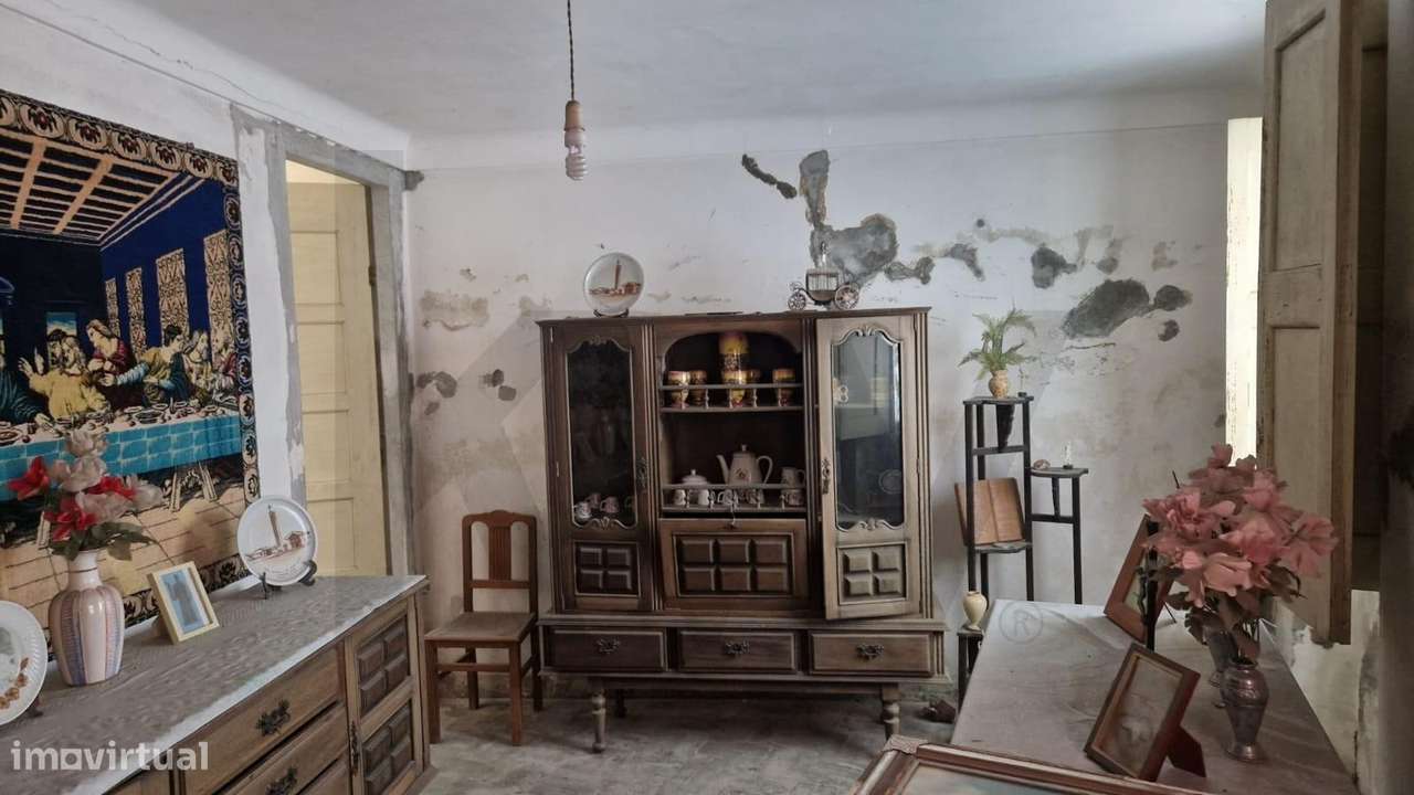 Moradia Térrea para Reconstrução em São Bernardo, Aveiro - Grande imagem: 3/33