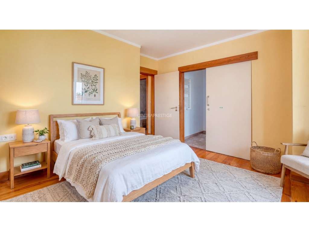 Moradia T3 com Jardim e Garagem na Quinta Verde - Nafarros, Sintra.-38