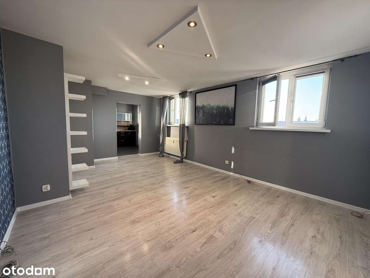 Przestronne mieszkanie z widokiem na miasto-ostatnie piętro-2