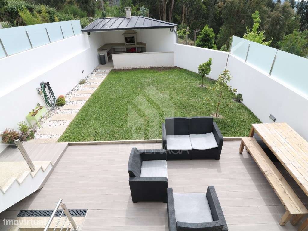 Venda Moradia Banda T3, em Esporões, Braga-4