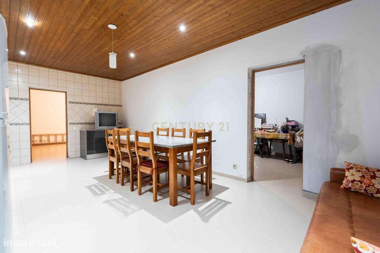 Vende-se Moradia T4 na Póvoa da Abraveia – Vila Nova de Poiares-21