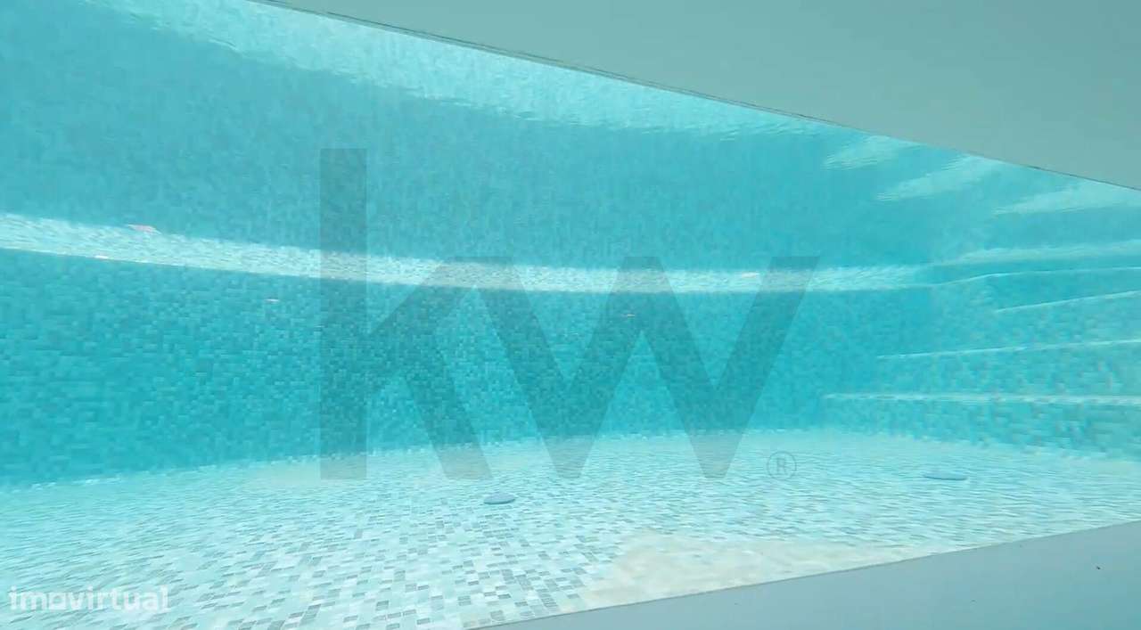 Moradia de arquitetura contemporânea em Cascais com 5 suites para vend-6