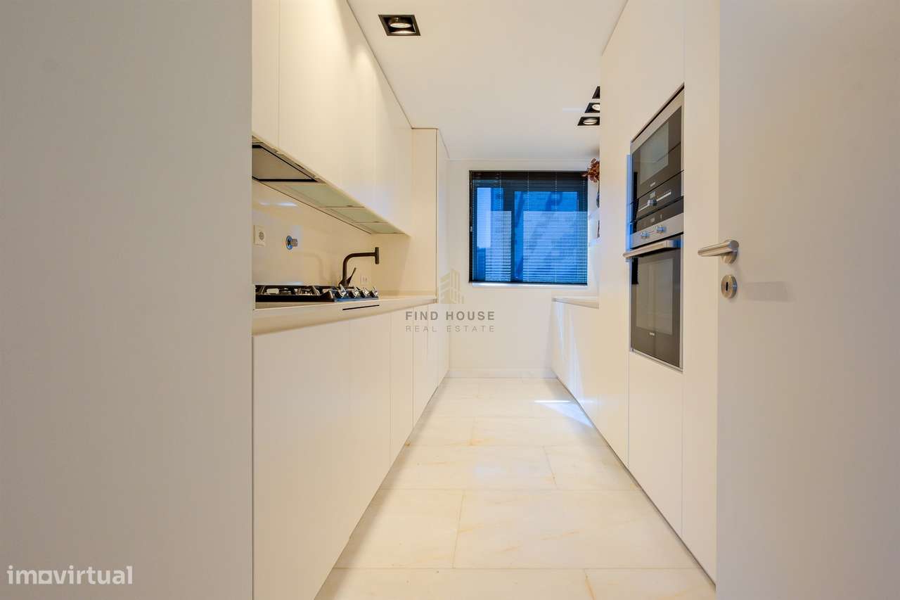 Penthouse T3 com terraço e 3 lugares de garagem na Alameda dos Oceanos-37