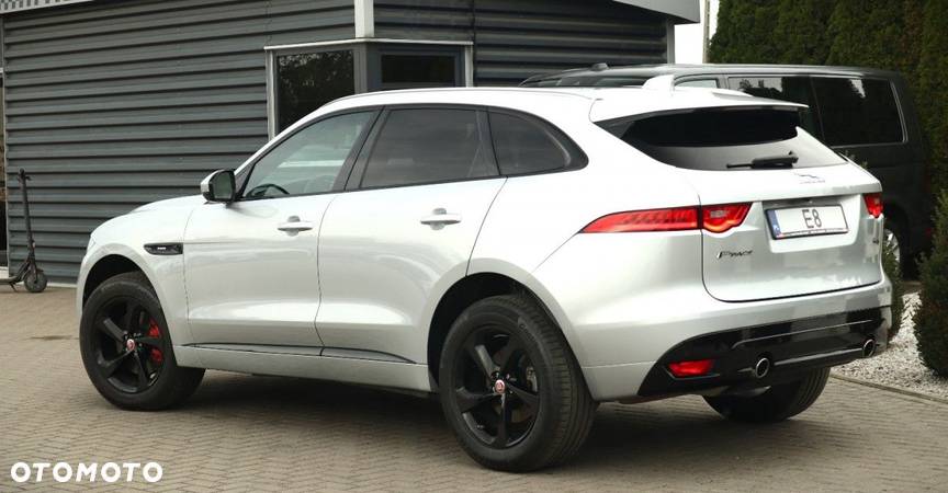 Jaguar F-Pace 30t AWD R-Sport - 5