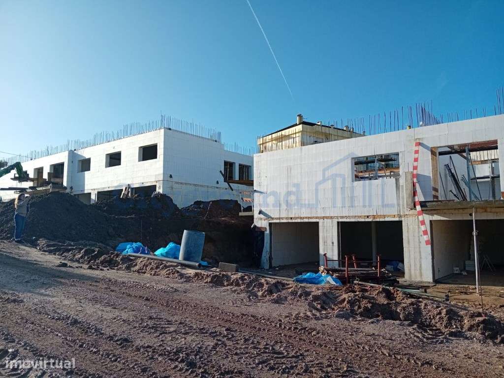 Apartamento T1 em Condomínio Fechado nos Pousos - Tecnologia Verde - Grande imagem: 5/20