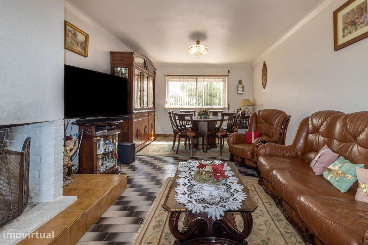 Moradia Isolada em Lote de 1.000 m2 a 20 min de Lisboa!-7