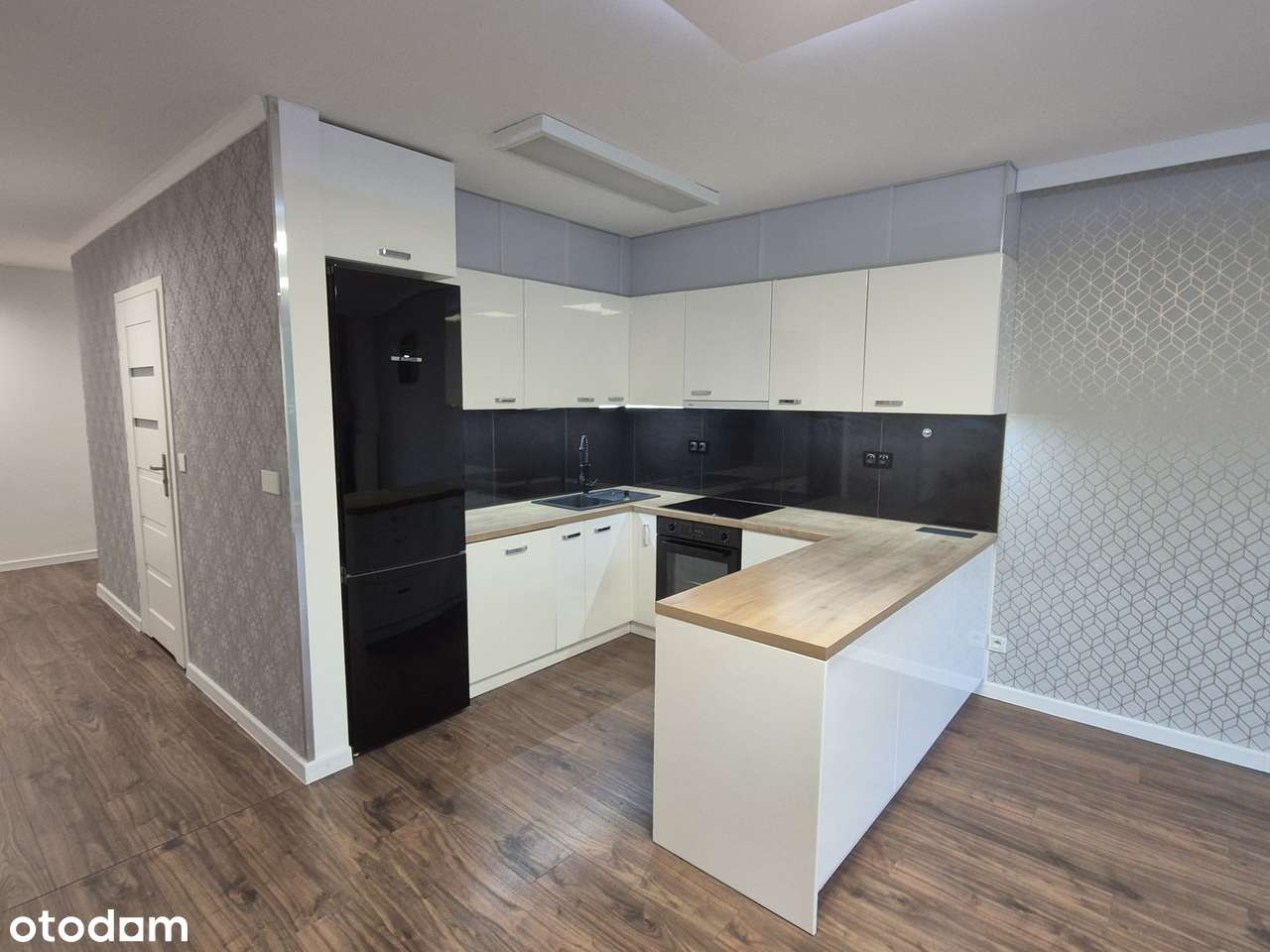 Przestronne i słoneczne mieszkanie! 20min kolejką do Centrum Warszawy!-4