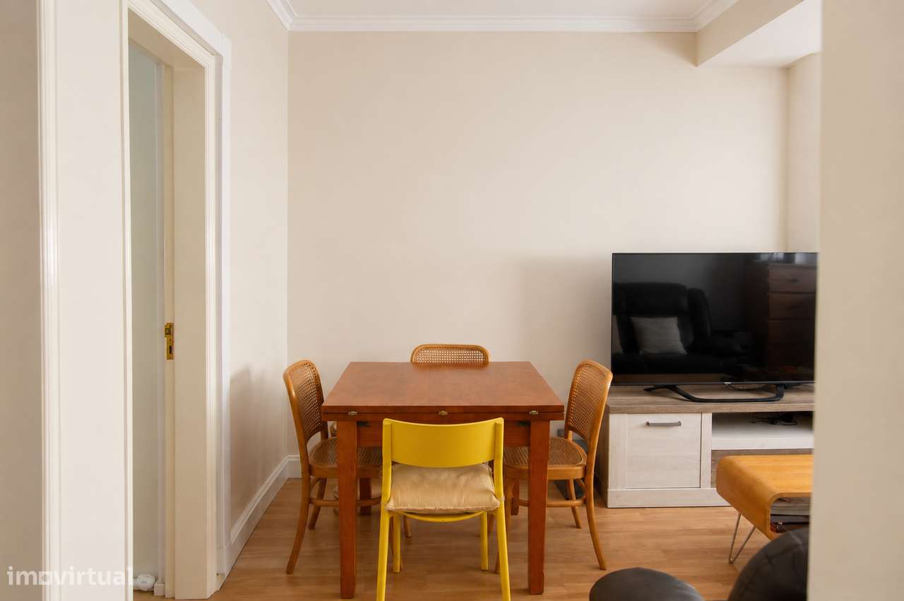 Apartamento T2 com terraço no Bairro de Santos ao Rêgo-15
