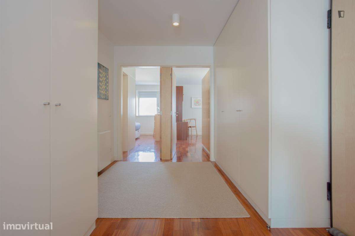 Apartamento com 2 quartos - localizado em Cedofeita Porto - Grande imagem: 2/10