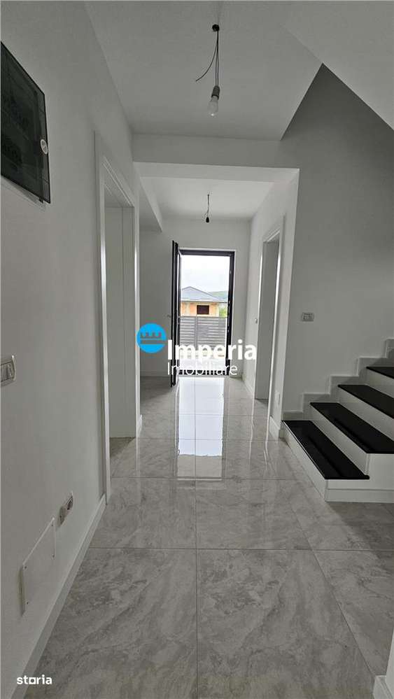 Priveliste superba si finisaje de top – Casa noua in Barnova - Imagine principală: 5/10