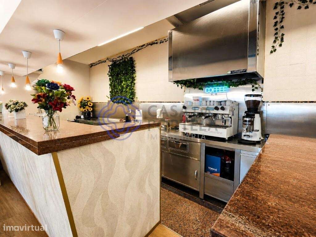 Espaço de Restauração: Geladaria, Creparia e Brunch para Trespasse, em-4