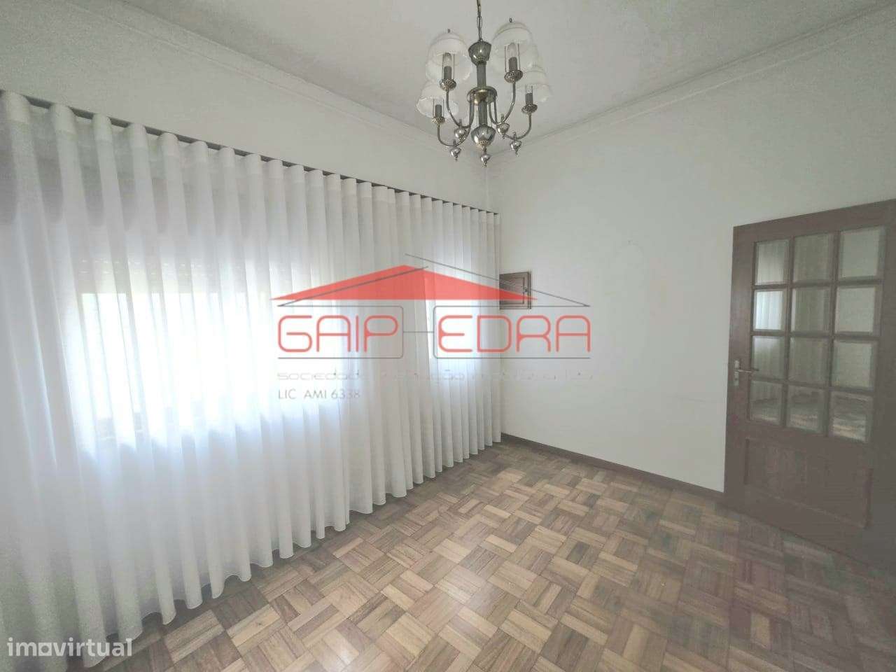 Moradia térrea ao preço dum T1 em Valadares-9