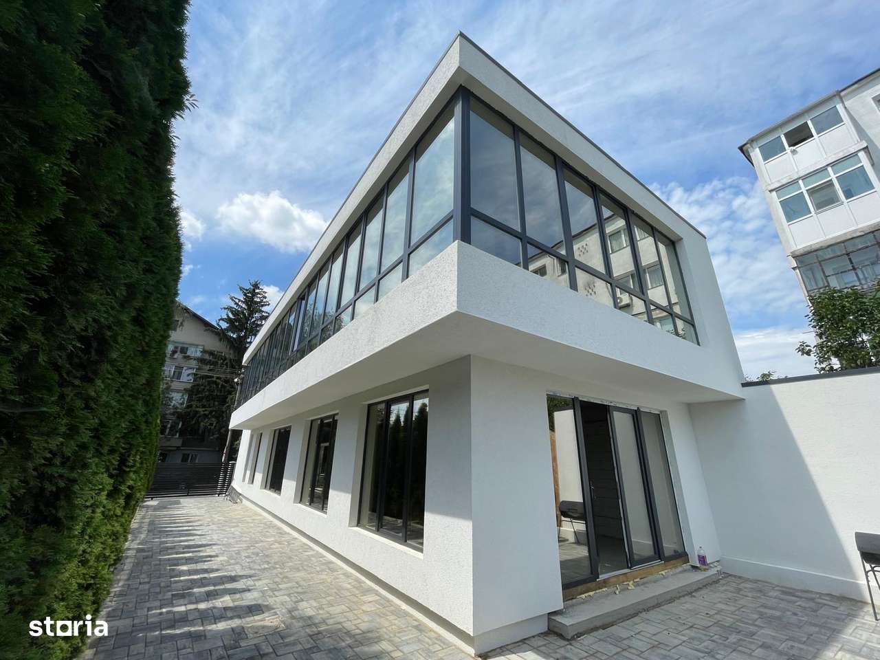 Campina - Spațiu - 200 mp - 2000 Euro/Luna - Imagine principală: 1/7