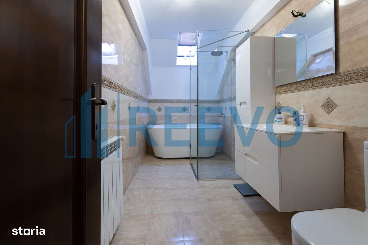 PENTHOUSE de vânzare, Grădina cu Magnolii+ 3 locuri de parcare, COMISI-10