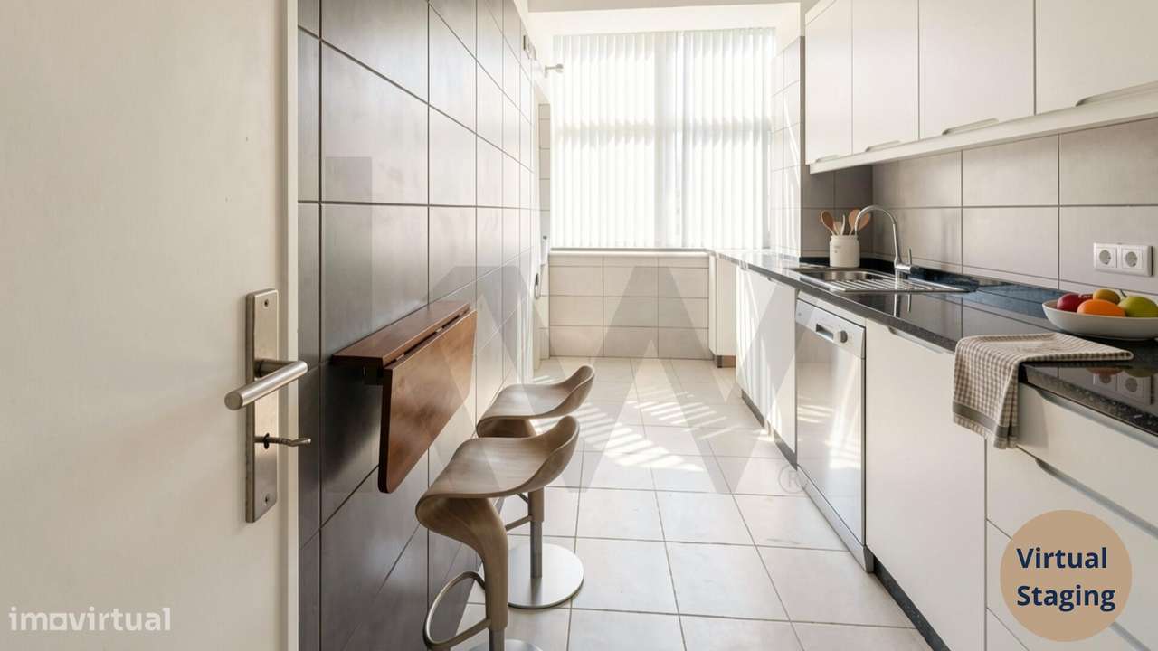 Apartamento T3 Totalmente Remodelado Laranjeiro Almada Rua 8 De S
