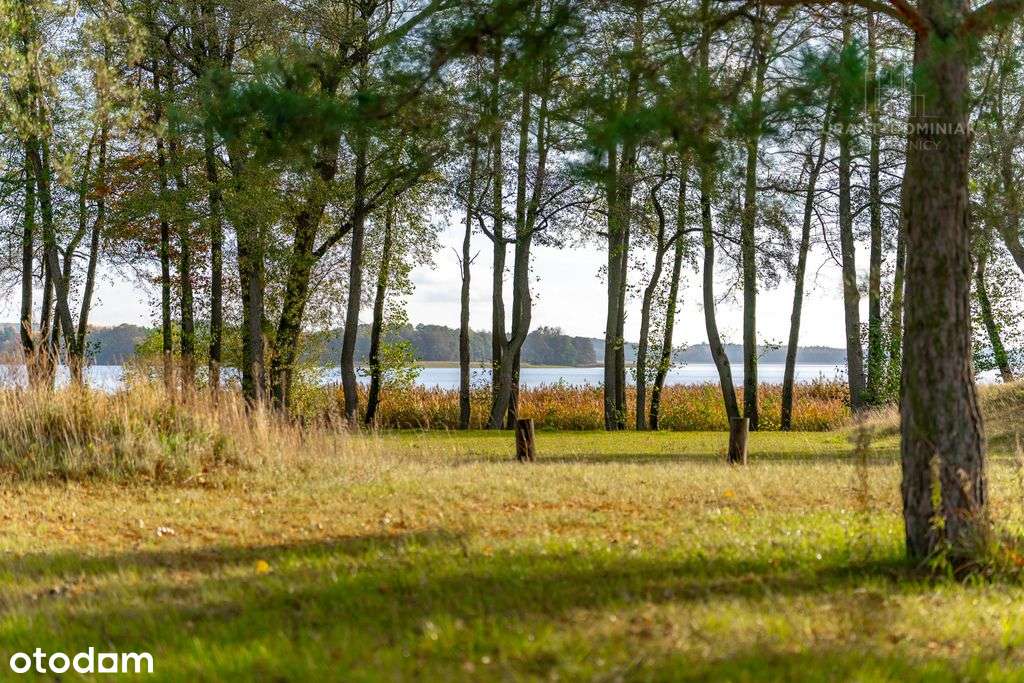 Malowniczo położona działka - jezioro Lubie-18