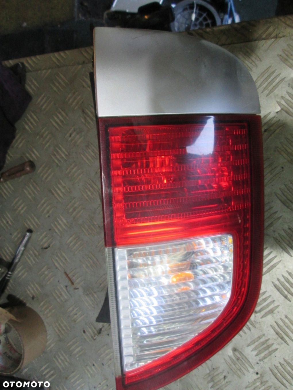 LAMPA PRAWA PRAWY TYŁ SsangYong KYRON 05-07 - 1