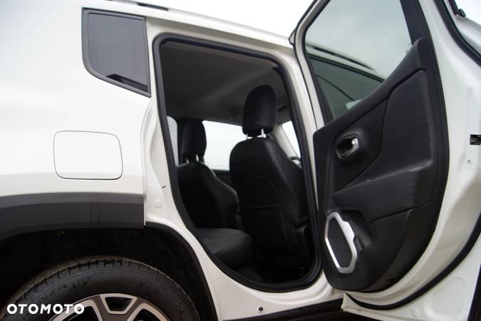 Jeep Renegade - 12