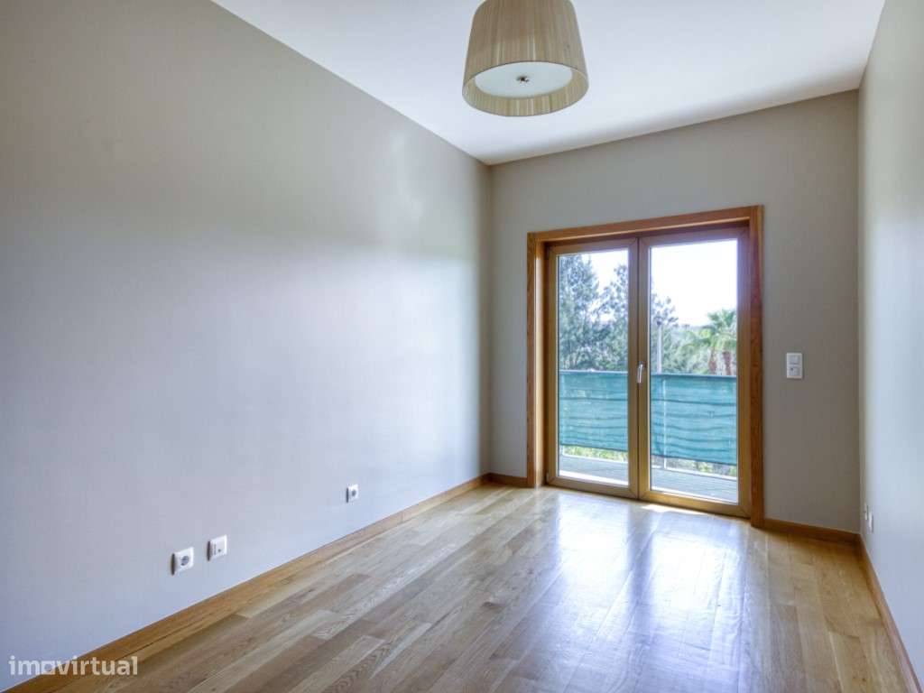 T3 com Box 2 carros e grande varanda - Colinas do Cruzeiro, Odivelas-20