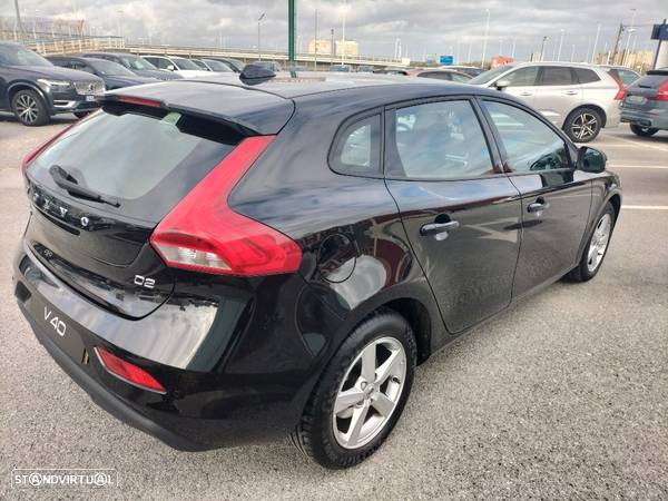 Volvo V40 2.0 D2 Kinetic Geartronic - 6