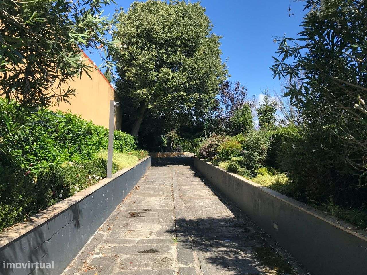 vivenda com piscina - Grande imagem: 5/46