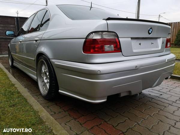 BMW Seria 5 530iA - 6