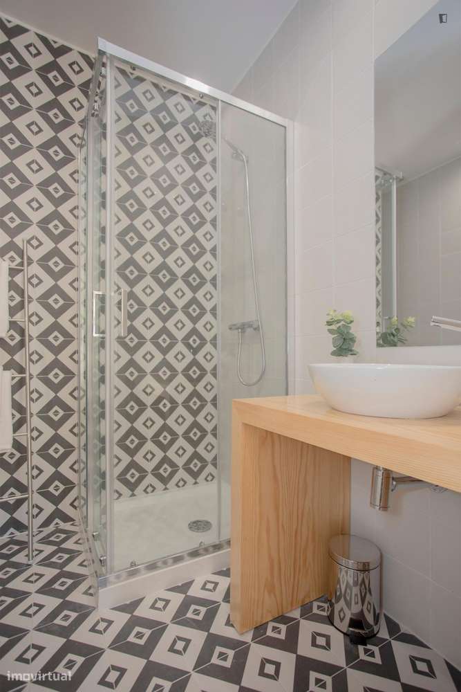 Estúdio - localizado em Cedofeita Porto - Grande imagem: 3/21