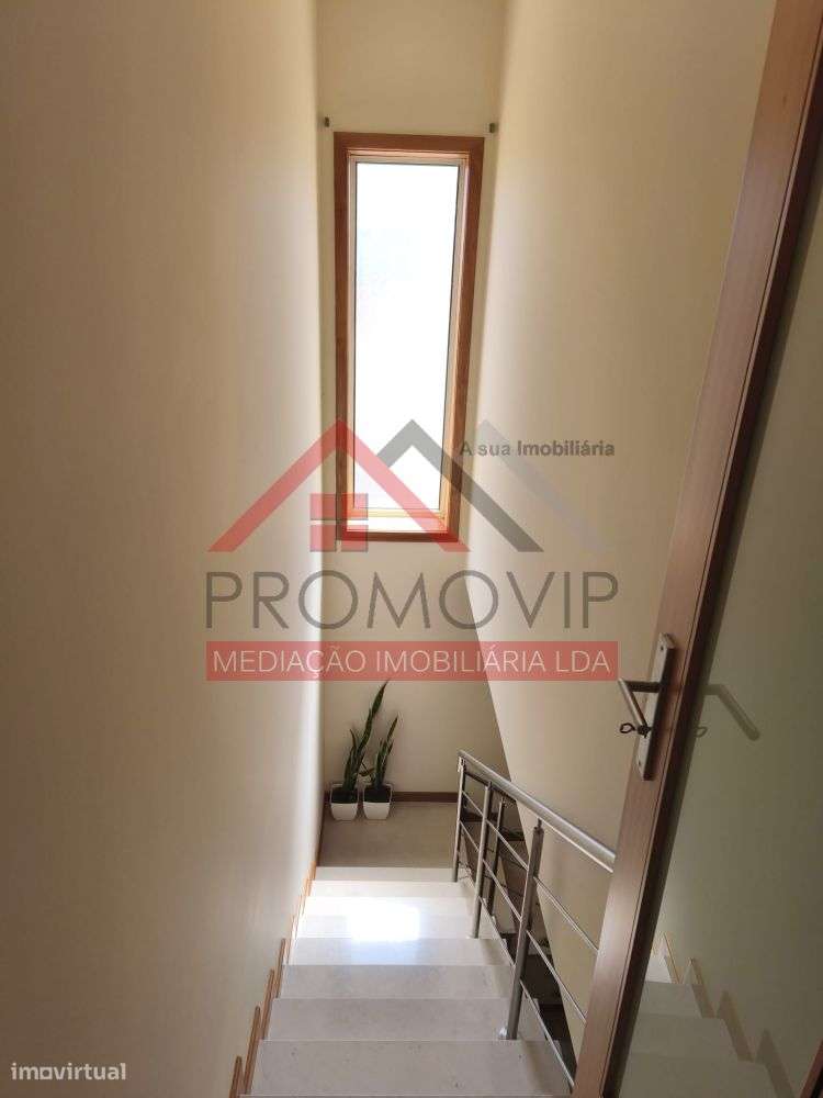 Moradia Bi-Familiar T3+T2 São Tiago Carreira STS-27