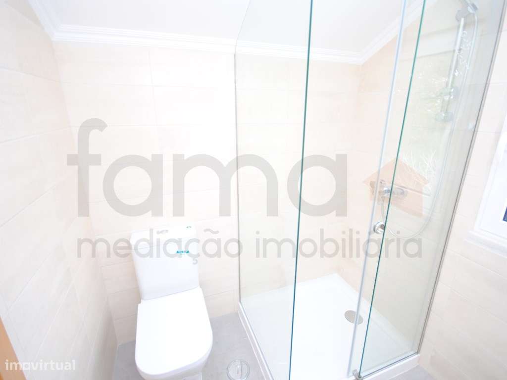 T3 Duplex com terraço centro da Parede-29