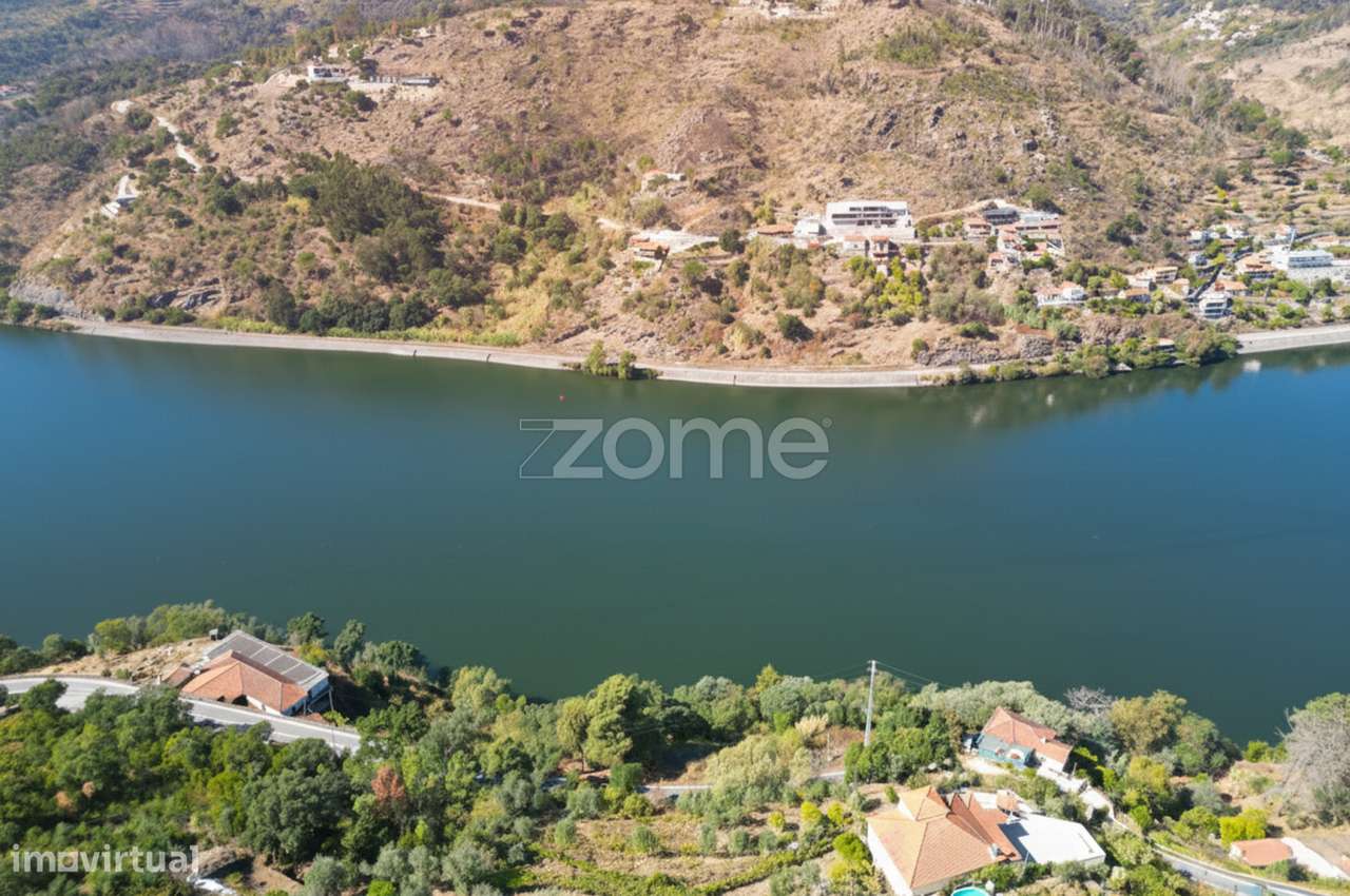 Moradia, 4 090 m², Resende - Grande imagem: 5/43