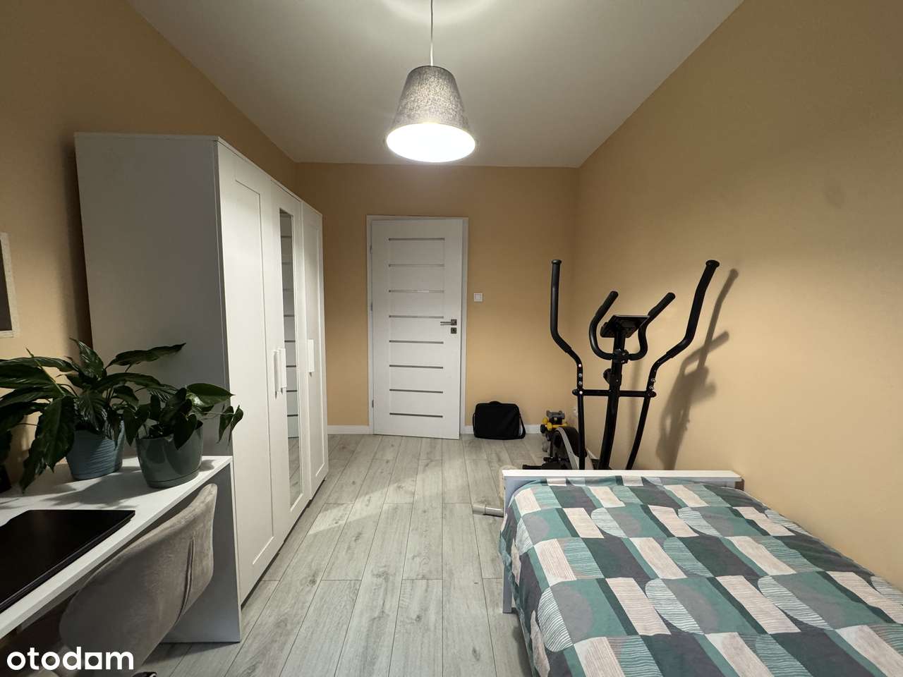 Mieszkanie w bardzo dobrej lokalizacji-7