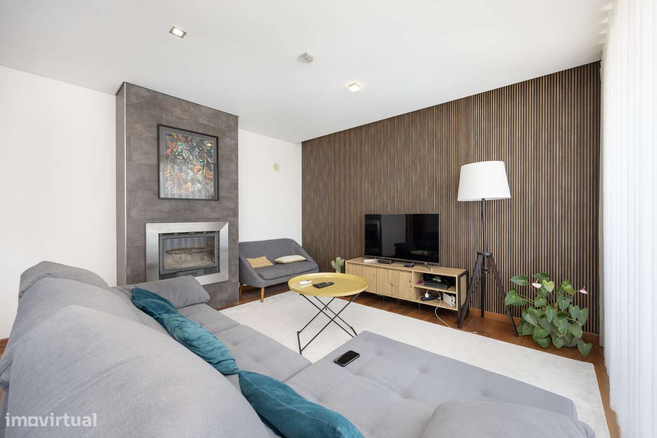 Apartamento T3 com 140m2 | Garagem 2 carros-5