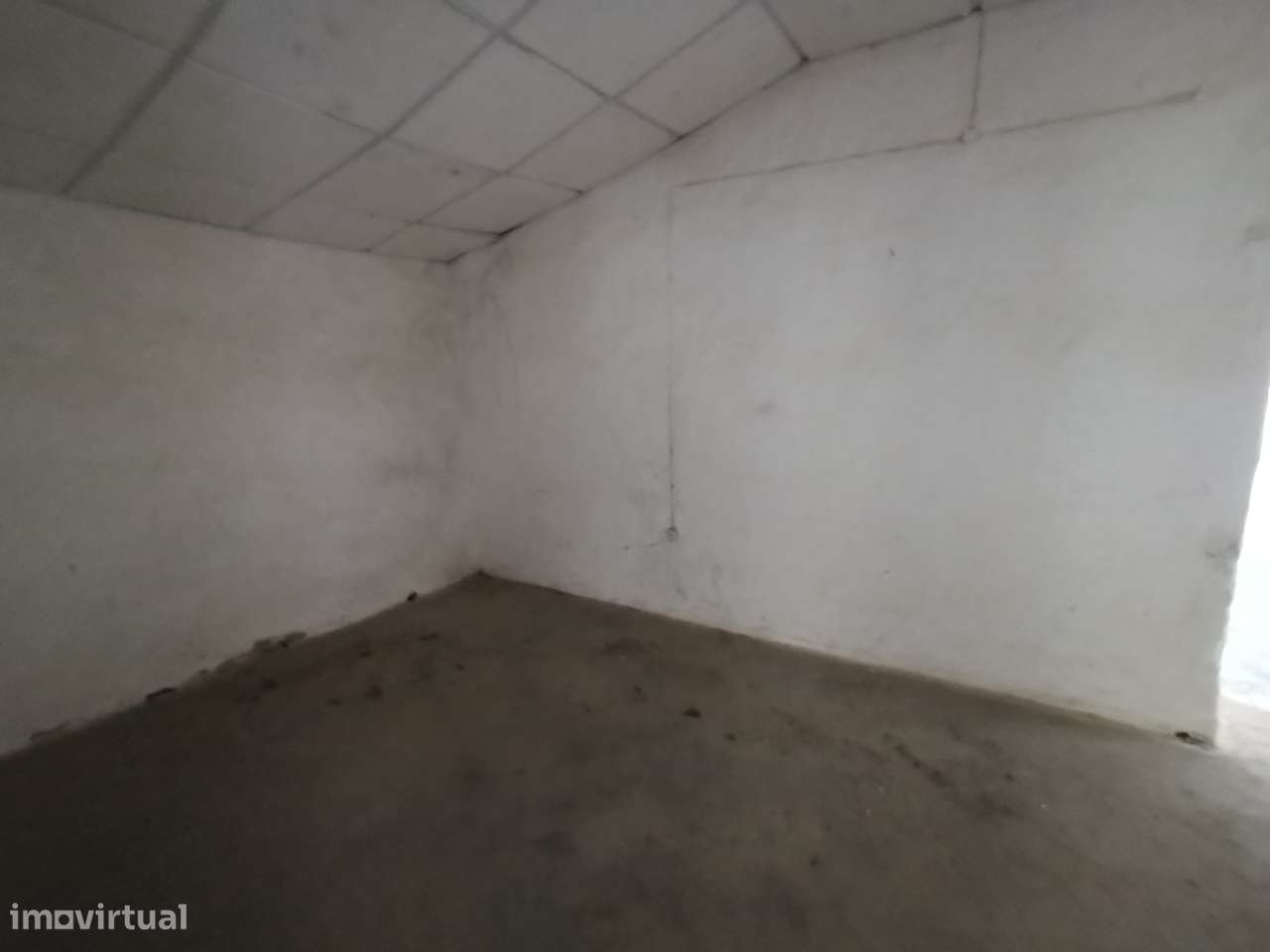 Moradia Terrea para recontruir - Grande imagem: 4/16