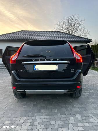 Volvo XC 60 D5 AWD Summum - 4