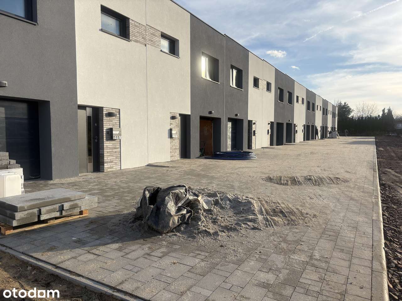 Bezpośrednio! Środkowy dom nr 4 st. deweloperski!!-13