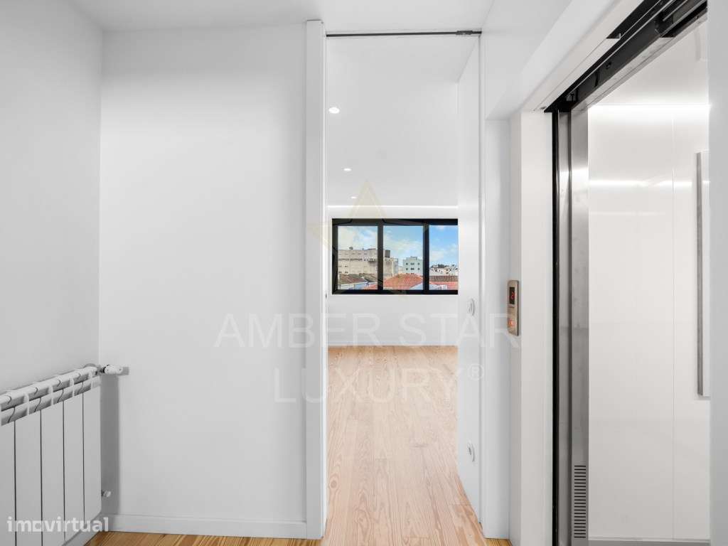 Moradia T4 com Jardim a 10 minutos da Praia-9