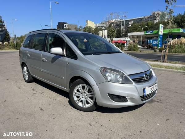 Opel Zafira - 1