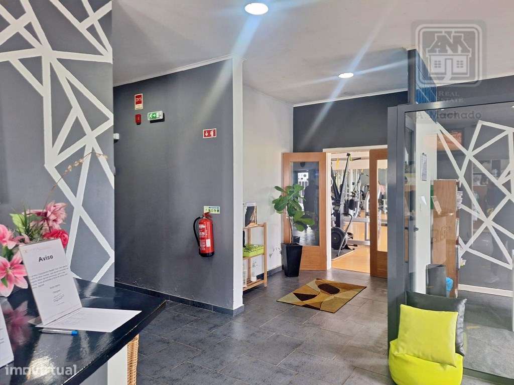 VENDA de Edifício - Comércio - Ginásio com amplo terreno - Ribeirin... - Grande imagem: 3/44