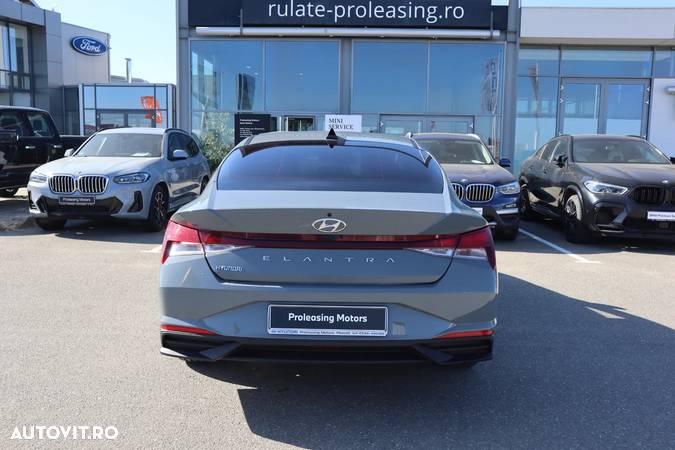 Hyundai Elantra 1.6 l 123 CP 6MT Comfort - 5