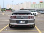 Ford Mustang 5.0 V8 GT - 5