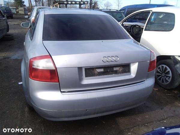 drzwi  AUDI A4 B6 SEDAN 04R 1.9D klapa ,lampy.... - 1