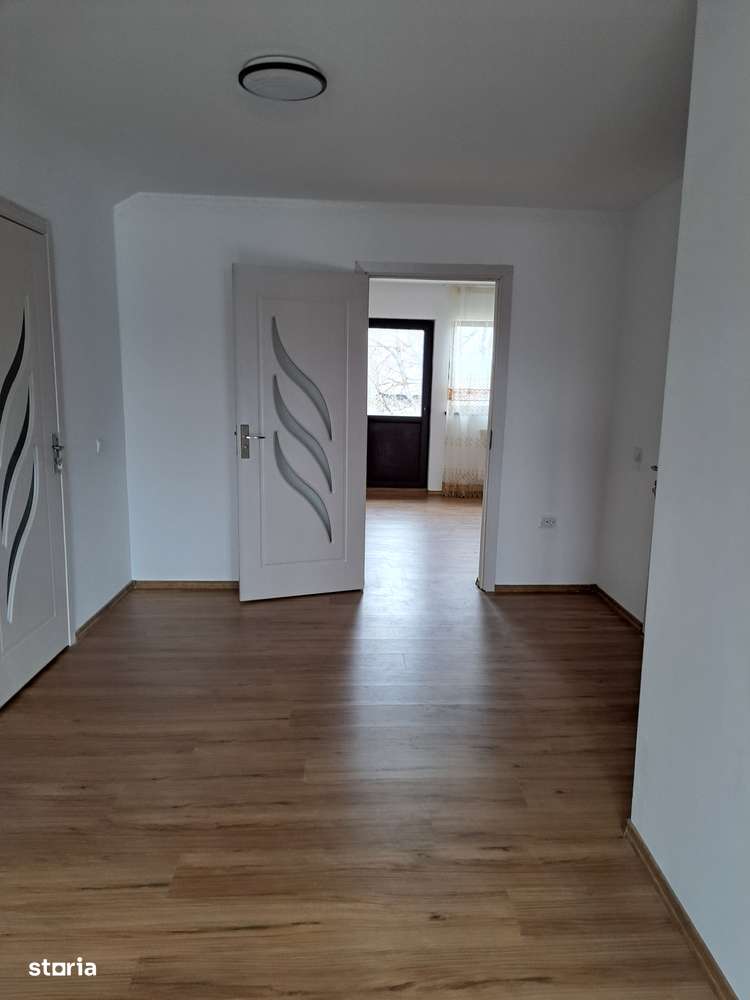 Casă cu suflet – chiar în inima comunei Zvoriștea, Suceav - Imagine principală: 5/15